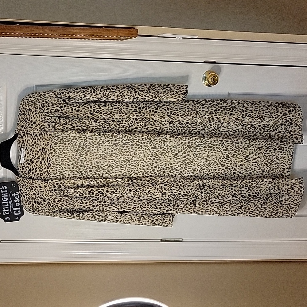 e.ssue Small Open Front Duster Cardigan Cheetah Print Black Brown Tan